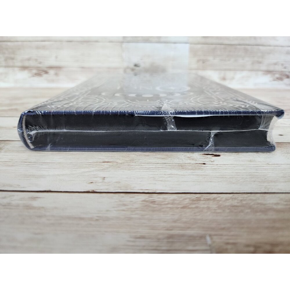 Owlcrate Exclusive Signed Edition Book Of Night by Holly Black Sprayed Edges - Picture 5 of 6